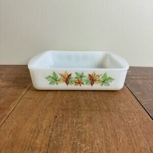 Vintage Glasbake Maple Leaf Casserole Dish Mid Century J-2428 8 inch Baking dish